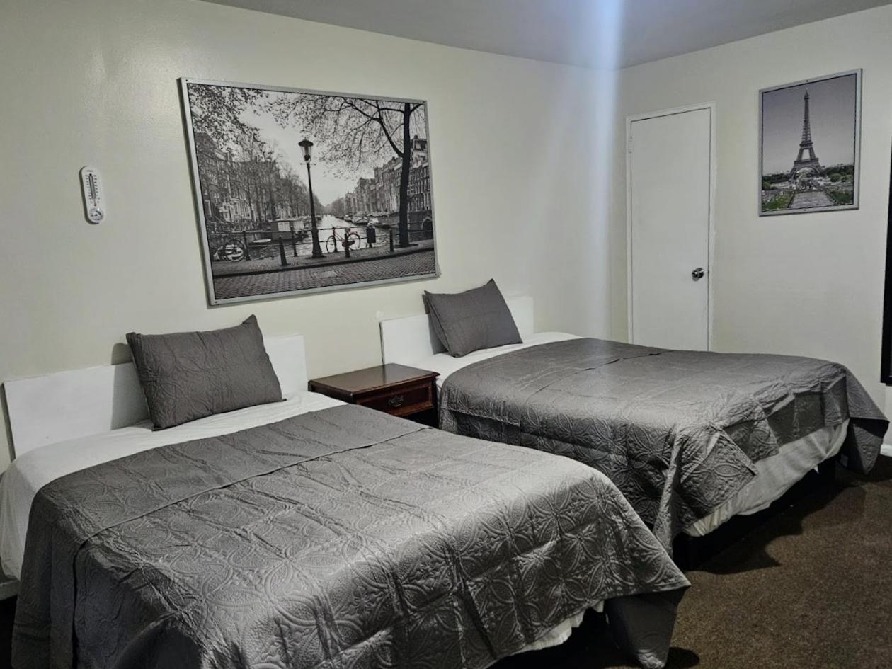 Central Motel Courtyard 화이트플레인스 외부 사진