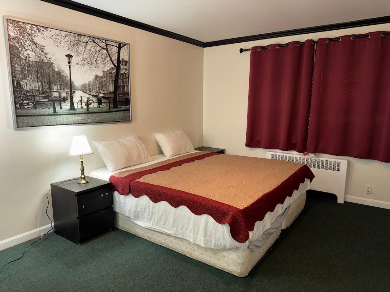 Central Motel Courtyard 화이트플레인스 외부 사진