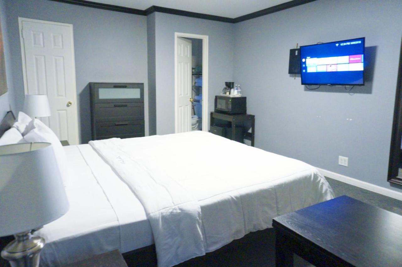 Central Motel Courtyard 화이트플레인스 외부 사진